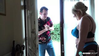 Amy Goodhead forró randija egy fiatalabb ürgével