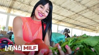 Sofia Galindo forró latin amerikai hátsó lyukát keményen megdugják lucskos sunában