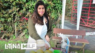 Carmen Lara éhes milf cuncija kap mély baszást forró felvétel és hancúr közben