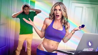 Cory Chase gigászi popsiját a nevelő tini nyeles aszpirin megdugja