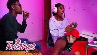 Twistys sztárjai, Hazel Grace és Rissa May forró lesbi kalandja orbitális mellekkel és nuni nyalással