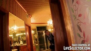 Gyöngéd kaland a Life Selector világában: Vad iskolás lányok legelső élményei Isis Taylorral és barátnőivel anális édeshármasban